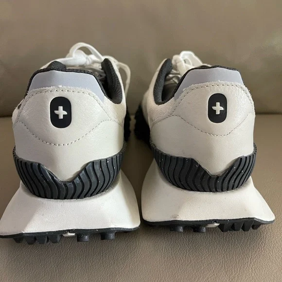 Brand NEW!! New Balance Figs Athletic Shoes, 8 women/6.5 men - Picture 5 of 12